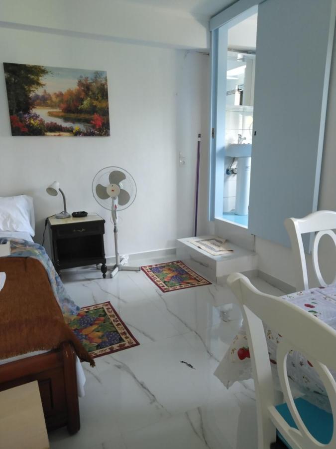 Sissy Apartments By The Sea 尼基亚娜 外观 照片