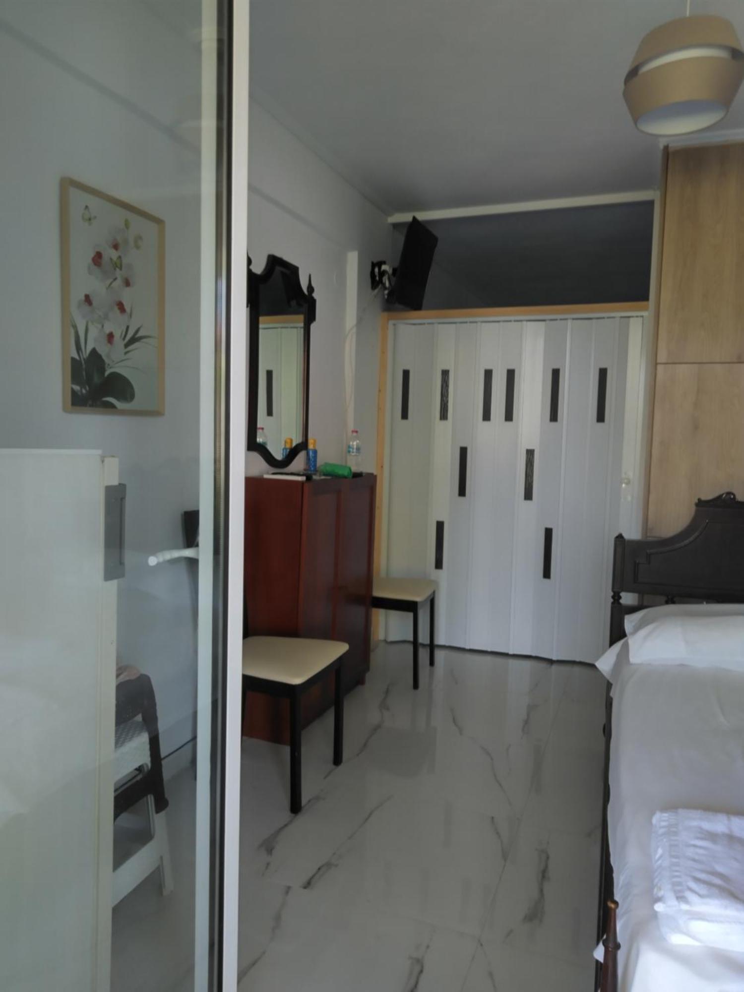 Sissy Apartments By The Sea 尼基亚娜 外观 照片